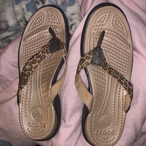 Leopard print flip-flop crocs